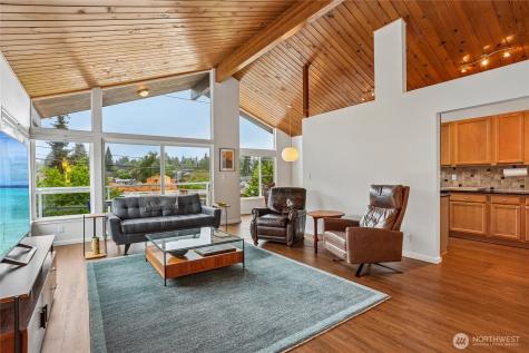 5249 40th Avenue NE Seattle WA 98105