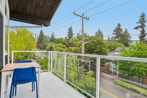 5249 40th Avenue NE Seattle WA 98105