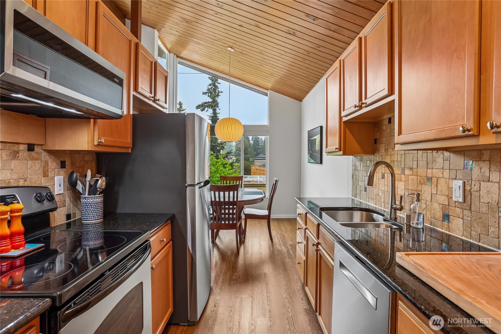 5249 40th Avenue NE Seattle WA 98105