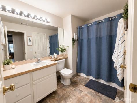 23782 SE Summerhill Lane Issaquah WA 98029
