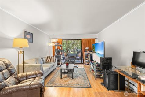 7930 SE 34th Street Mercer Island WA 98040