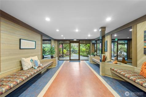 7930 SE 34th Street Mercer Island WA 98040