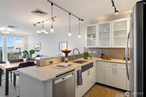 3104 Western Avenue Seattle WA 98121