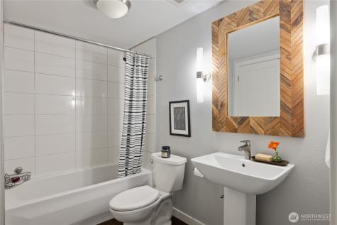 3104 Western Avenue Seattle WA 98121