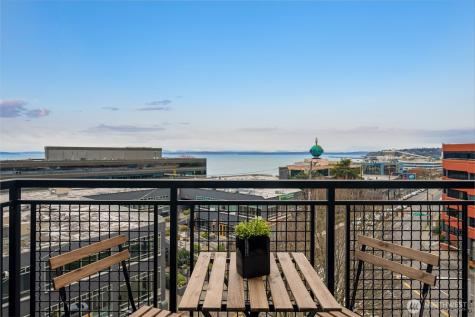 3104 Western Avenue Seattle WA 98121