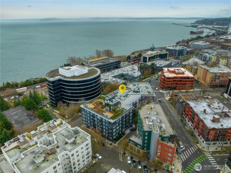 3104 Western Avenue Seattle WA 98121