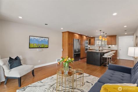 315 10th Avenue S Kirkland WA 98033