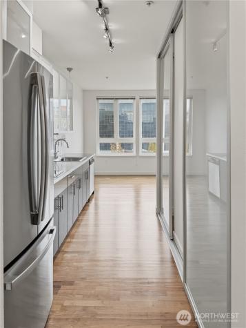 3104 Western Avenue Seattle WA 98121