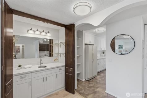 13217 15th Avenue NE Seattle WA 98125