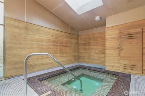 13217 15th Avenue NE Seattle WA 98125