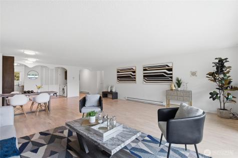 13217 15th Avenue NE Seattle WA 98125