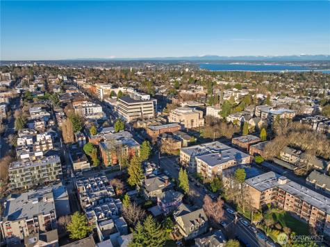1726 15th Avenue Seattle WA 98122