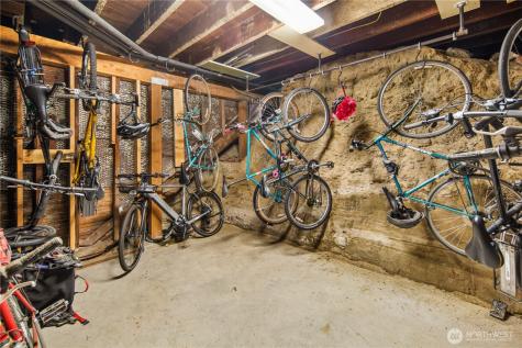 1726 15th Avenue Seattle WA 98122