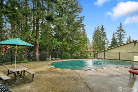 5504 220th Street SW Mountlake Terrace WA 98043