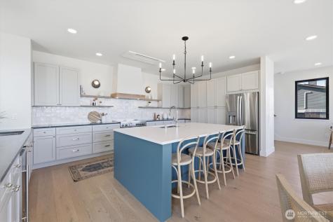 909 32nd Avenue S Seattle WA 98144