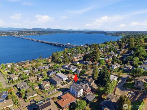 909 32nd Avenue S Seattle WA 98144