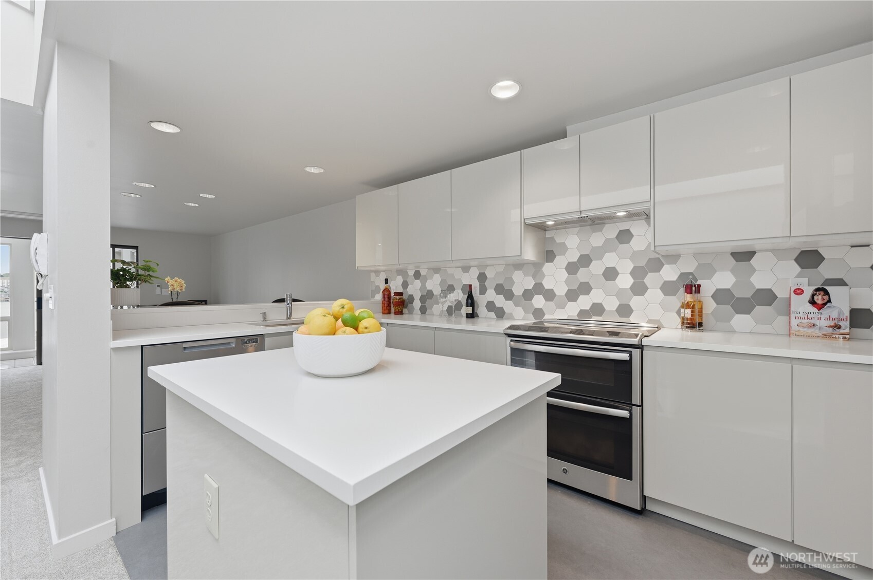 2115 Westlake Avenue N Seattle WA 98109