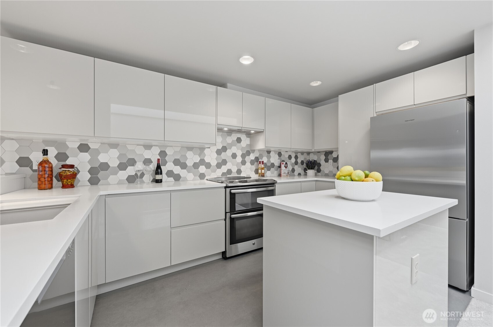 2115 Westlake Avenue N Seattle WA 98109