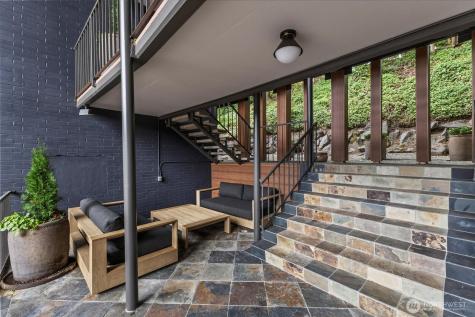 130 105th Avenue SE Bellevue WA 98004