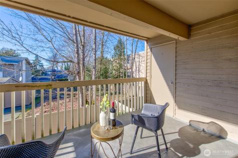 725 9th Avenue S Kirkland WA 98033