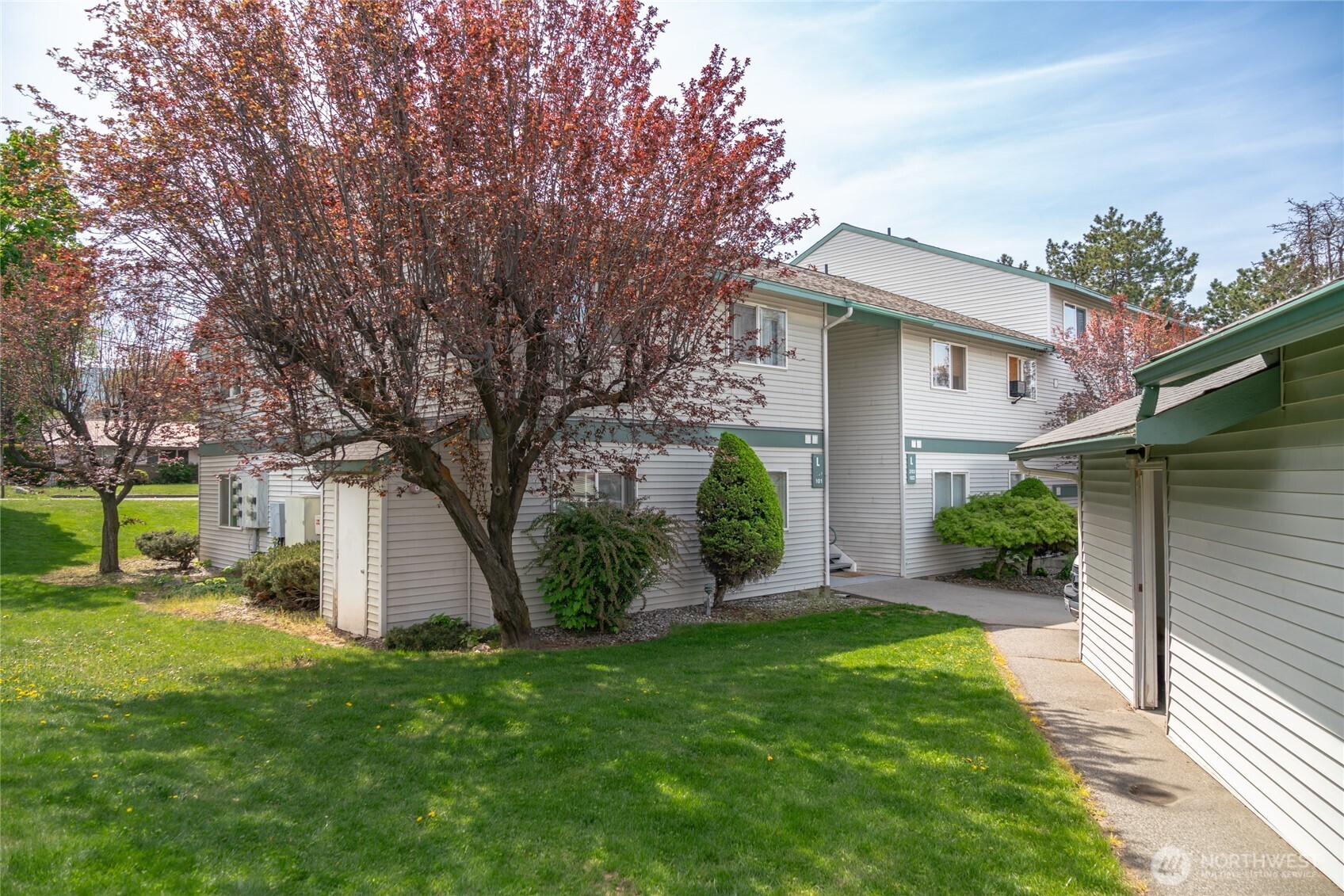 667 4th Street NE East Wenatchee WA 98802