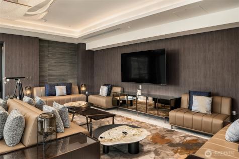 838 Avenue Square NE Bellevue WA 98004