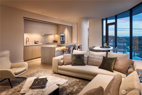 838 Avenue Square NE Bellevue WA 98004