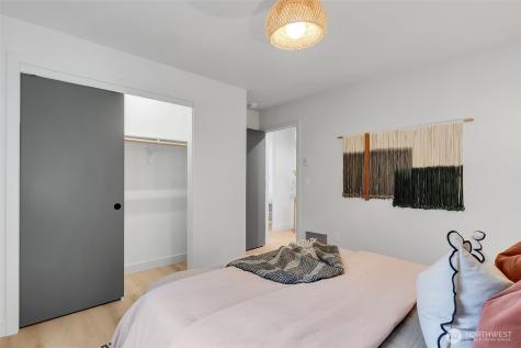 4405 S Holly Street Seattle WA 98118