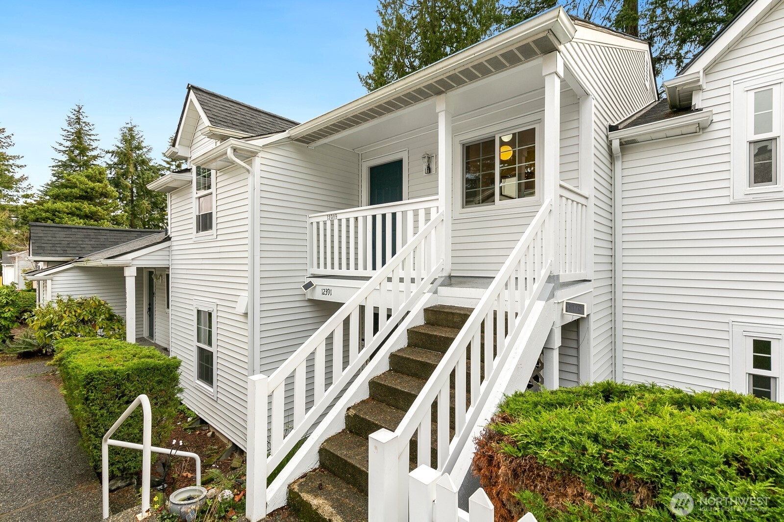 12389 SE 41st Lane Bellevue WA 98006