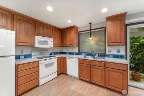 31917 45th Place SW Federal Way WA 98023