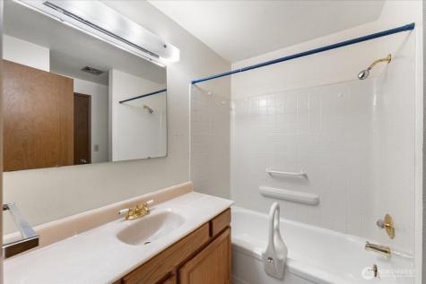 31917 45th Place SW Federal Way WA 98023