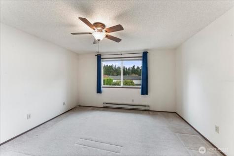 31917 45th Place SW Federal Way WA 98023