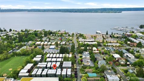 732 4th Court S Kirkland WA 98033