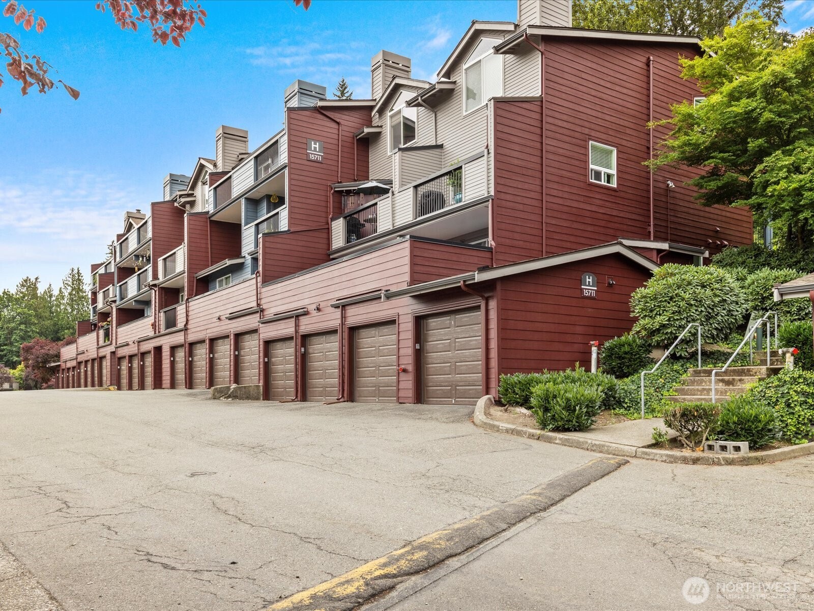 15711 Waynita NE Bothell WA 98011