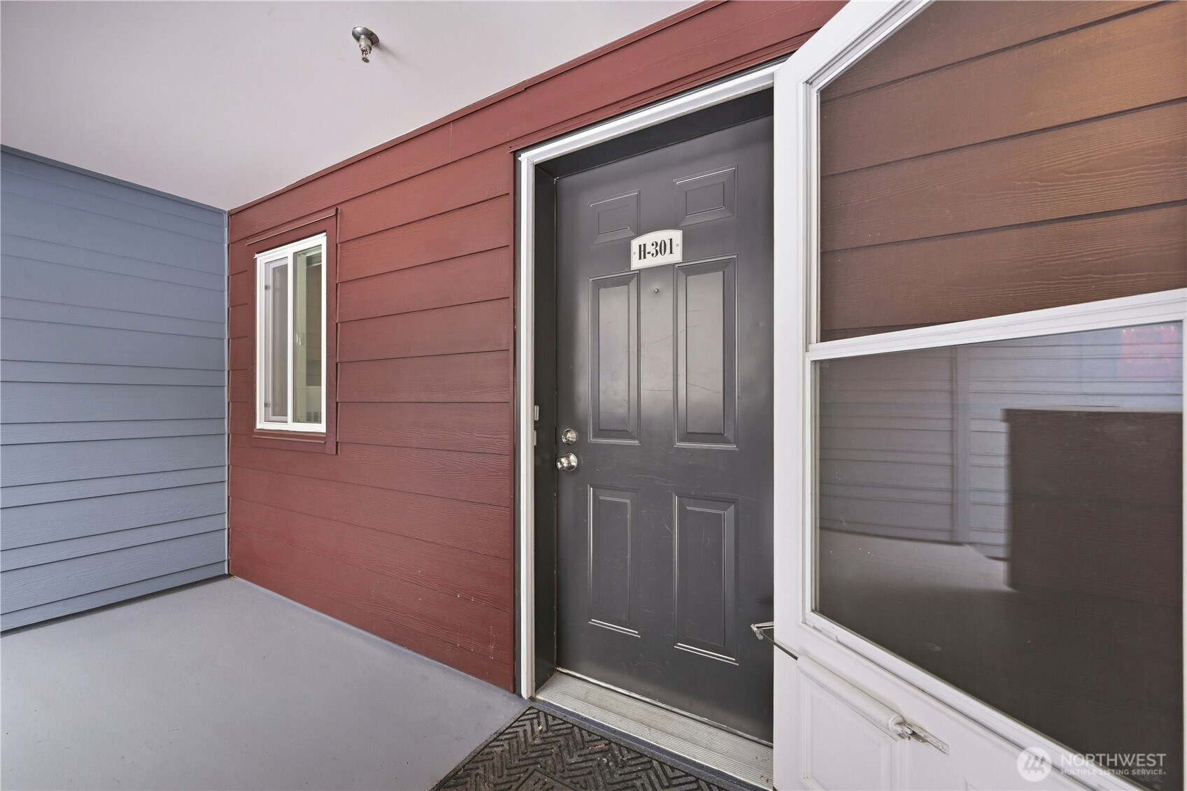 15711 Waynita NE Bothell WA 98011