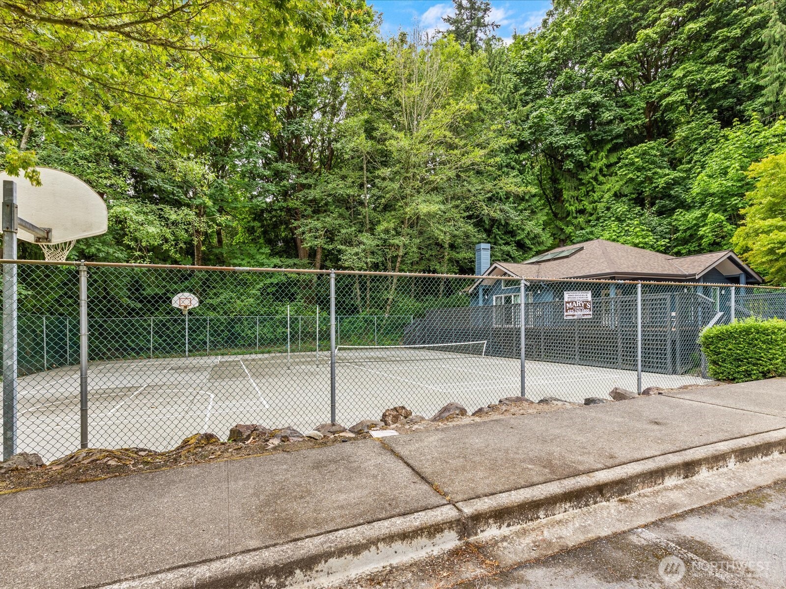 15711 Waynita NE Bothell WA 98011
