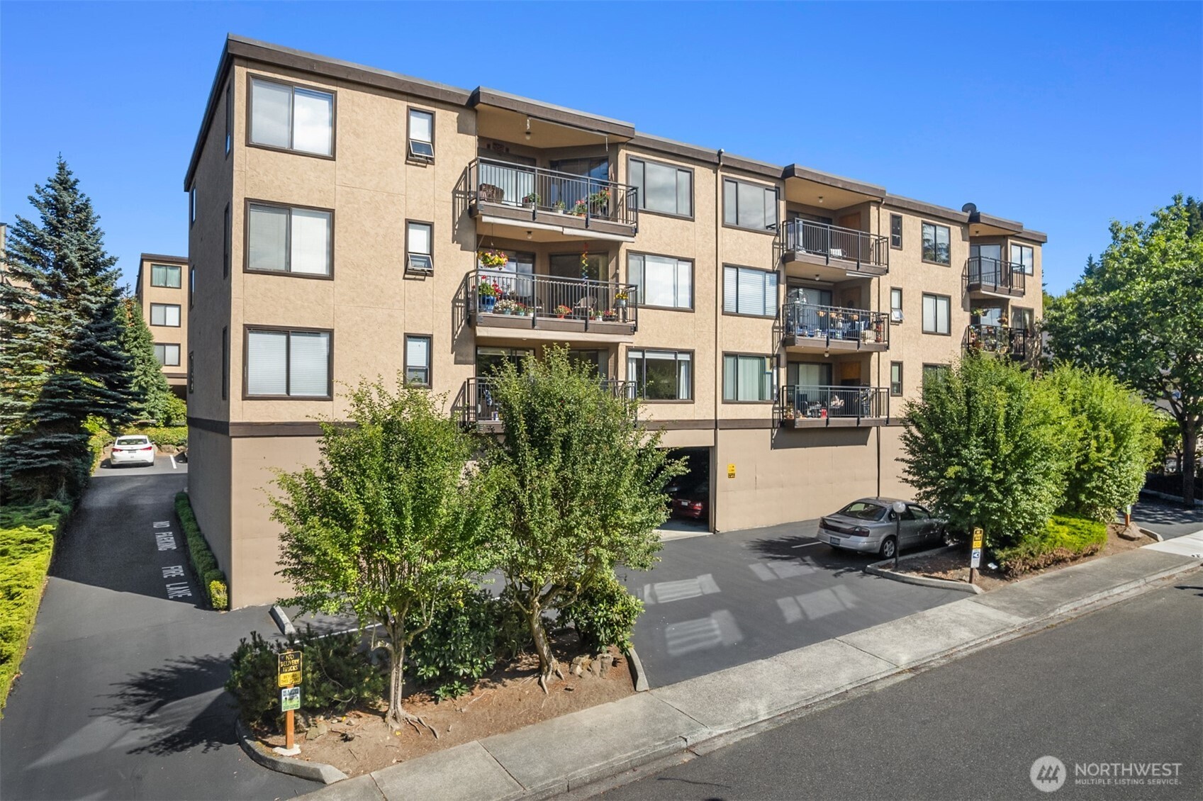 1071 4th Avenue S Edmonds WA 98020
