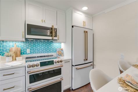 1410 48th Street Seaview WA 98644