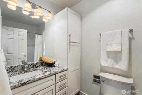 524 6th Avenue W Seattle WA 98119