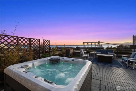 524 6th Avenue W Seattle WA 98119