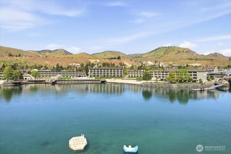 322 W Woodin Avenue Chelan WA 98816
