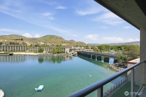 322 W Woodin Avenue Chelan WA 98816