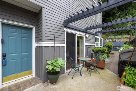 1501 Cherrylane Avenue S Seattle WA 98144