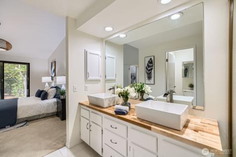 16142 SE 33rd Lane Unit #1001 Bellevue WA 98008
