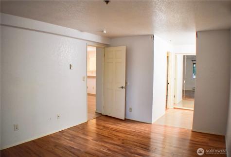 25120 98th Place S Kent WA 98030
