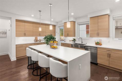 23111 NE 8th Street Sammamish WA 98074