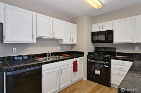 2117 N 107th Street Seattle WA 98133