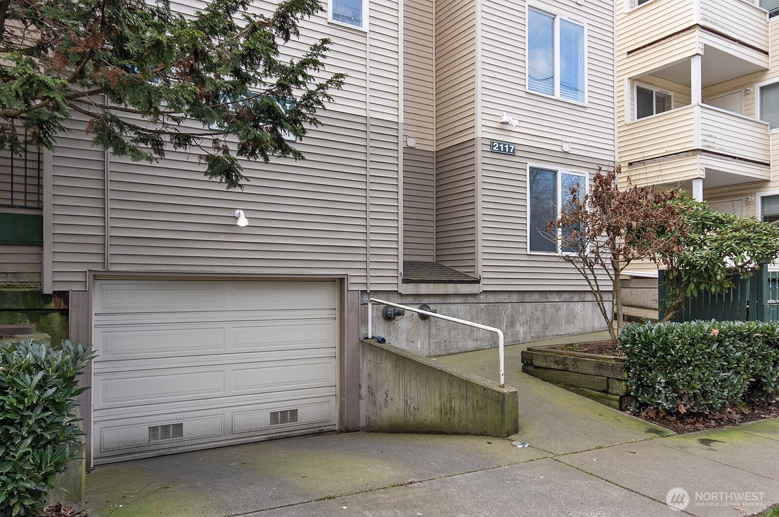 2117 N 107th Street Seattle WA 98133