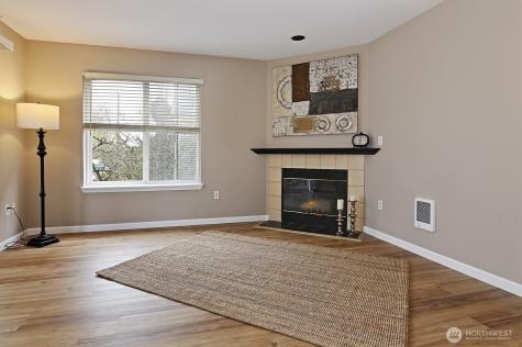 2117 N 107th Street Seattle WA 98133