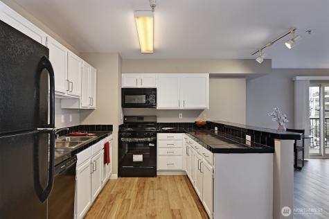 2117 N 107th Street Seattle WA 98133